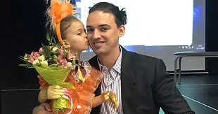 How to raise a bilingual child?